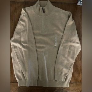 Roundtree & York Men’s half zip khaki sweater, NWT